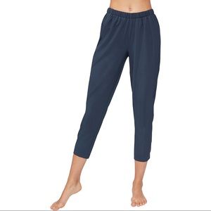 NWOT✨ Manduka Yoga Pants